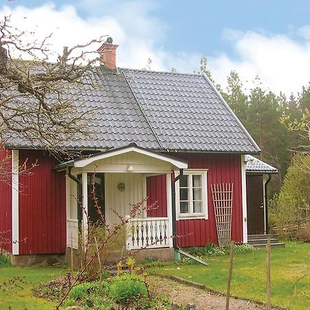 Nice Home In Vimmerby With Kitchen Eksteriør billede